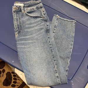Women’s mom jean